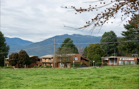 Mountain Creek Motel Bar And Restaurant - Accommodation 4U 0