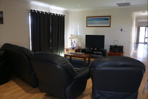 Port Hughes Escape - Accommodation 4U 1
