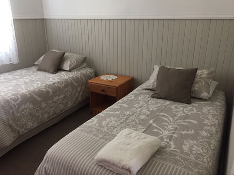Riverland Holiday Cottage - Accommodation 4U 2