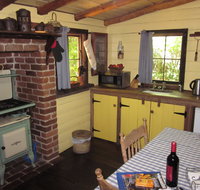 Settlers Hut - Accommodation 4U