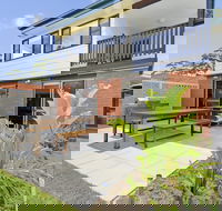 Sputnik Beach House - Accommodation 4U