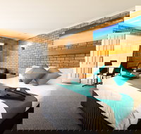 Statesman Motor Inn - Accommodation 4U