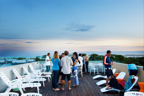 The Island Accommodation - Phillip Island YHA - Accommodation 4U 1