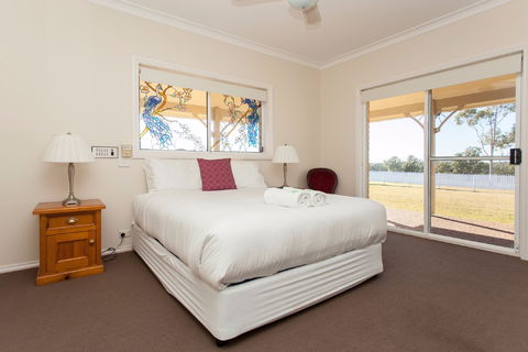 The Hill Paddock - Accommodation 4U 2
