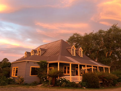 The Jetty House - Accommodation 4U 0