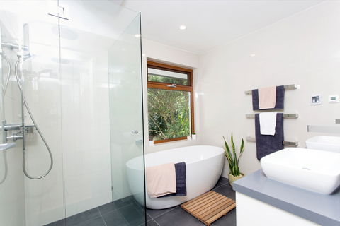 Woodbury House - Accommodation 4U 0