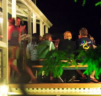 Blue Reef Backpackers - Accommodation 4U