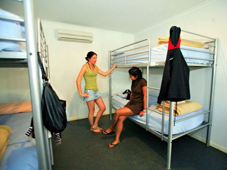 Blue Reef Backpackers - Accommodation 4U 2