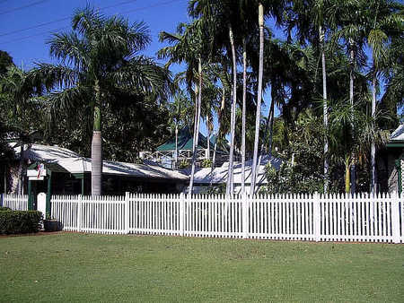 McAlpine House - Accommodation 4U 2