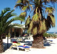 Tradewinds Seafront Apartments - Accommodation 4U