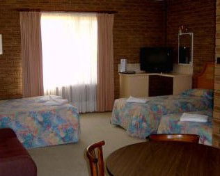 Commercial Golf Resort - Accommodation 4U 2