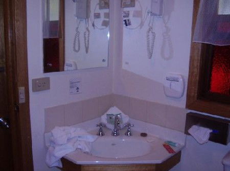 Elm Court Motel - Accommodation 4U 1