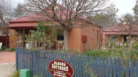 Albury Cottages - Accommodation 4U 0