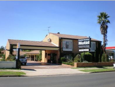 Estelle Kramer Motor Inn - Accommodation 4U 4