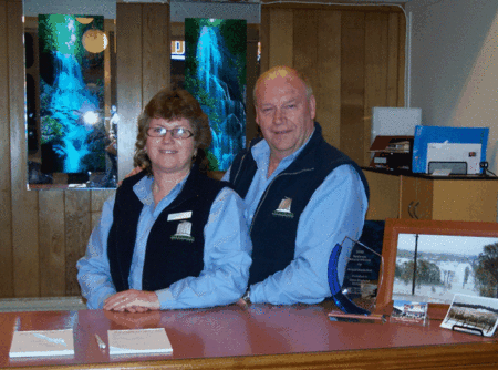 New England Motor Inn - Accommodation 4U 4