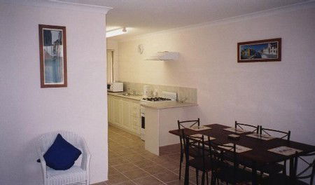 JJ's Holiday Cottages - Butler Street - Accommodation 4U 2