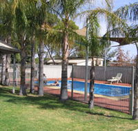 Merredin Caravan Park  Av-A-Rest Village - Accommodation 4U