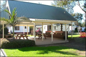 Rainbow Beach Holiday Village - Accommodation 4U 1