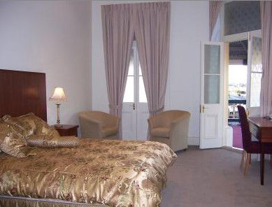 The Astra - Accommodation 4U 4