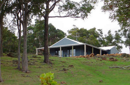 Vista Ridge Estate - Top Paddock Cottage - Accommodation 4U 0