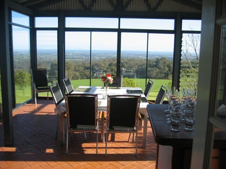 Vista Ridge Estate - Top Paddock Cottage - Accommodation 4U 1