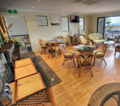 Breakwater Bed And Breakfast - Accommodation 4U 2