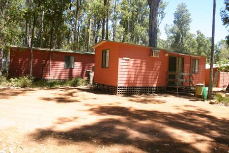 Dwellingup Chalets And Caravan Park - Accommodation 4U 0