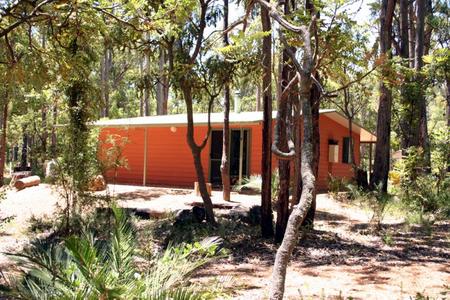 Dwellingup Chalets And Caravan Park - Accommodation 4U 4