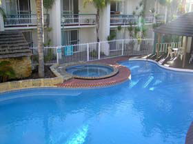 Comfort Inn Crest Mandurah Motel & Apartments - Accommodation 4U 0