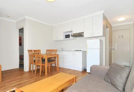 Comfort Inn Crest Mandurah Motel & Apartments - Accommodation 4U 3