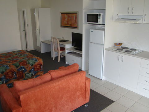 Dunsborough Central Motel - Accommodation 4U 3