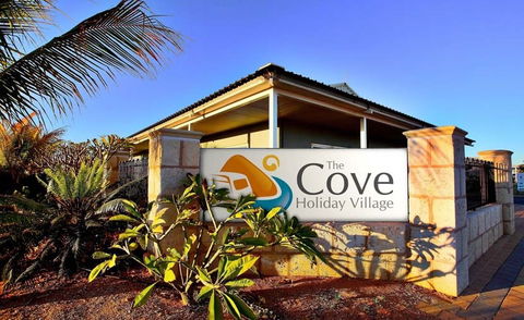 The Cove Holiday Village - Accommodation 4U 5