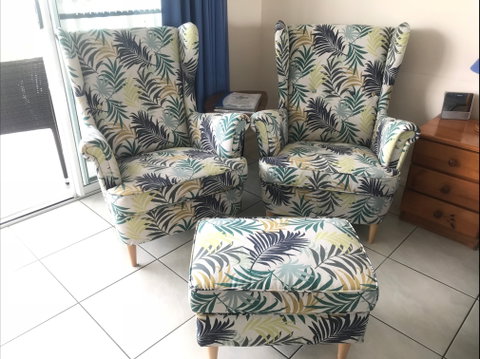 Airlie Court Units - Accommodation 4U 1