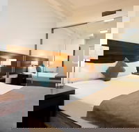 APX World Square - Accommodation 4U
