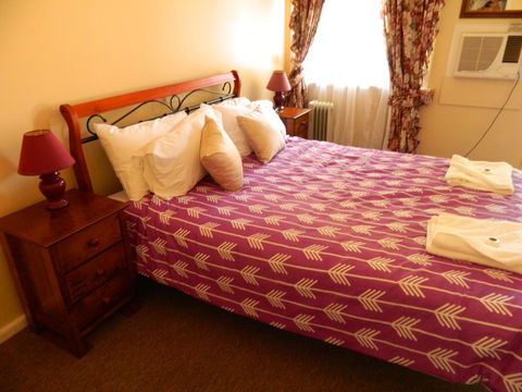 Beaufort House - Accommodation 4U 2