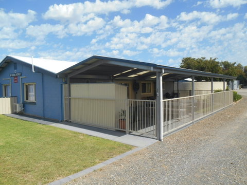 Blue Line Retreat Unit 1 - Accommodation 4U 0