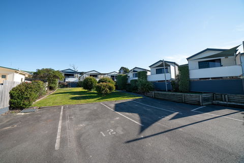 Bridport Beach Cottages - Accommodation 4U 0