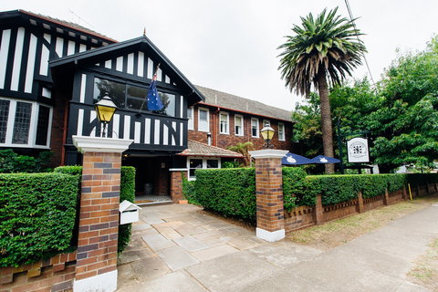 Bundanoon Hotel - Accommodation 4U 1