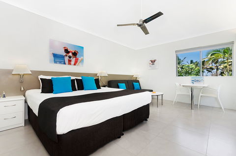 By The Sea Port Douglas - Accommodation 4U 1
