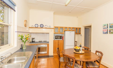 Elderton Guest House - Accommodation 4U 2
