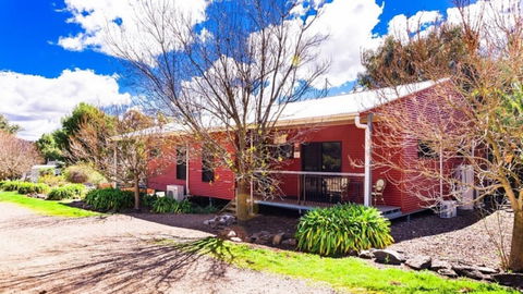 Hillview Farmstay - Accommodation 4U 0