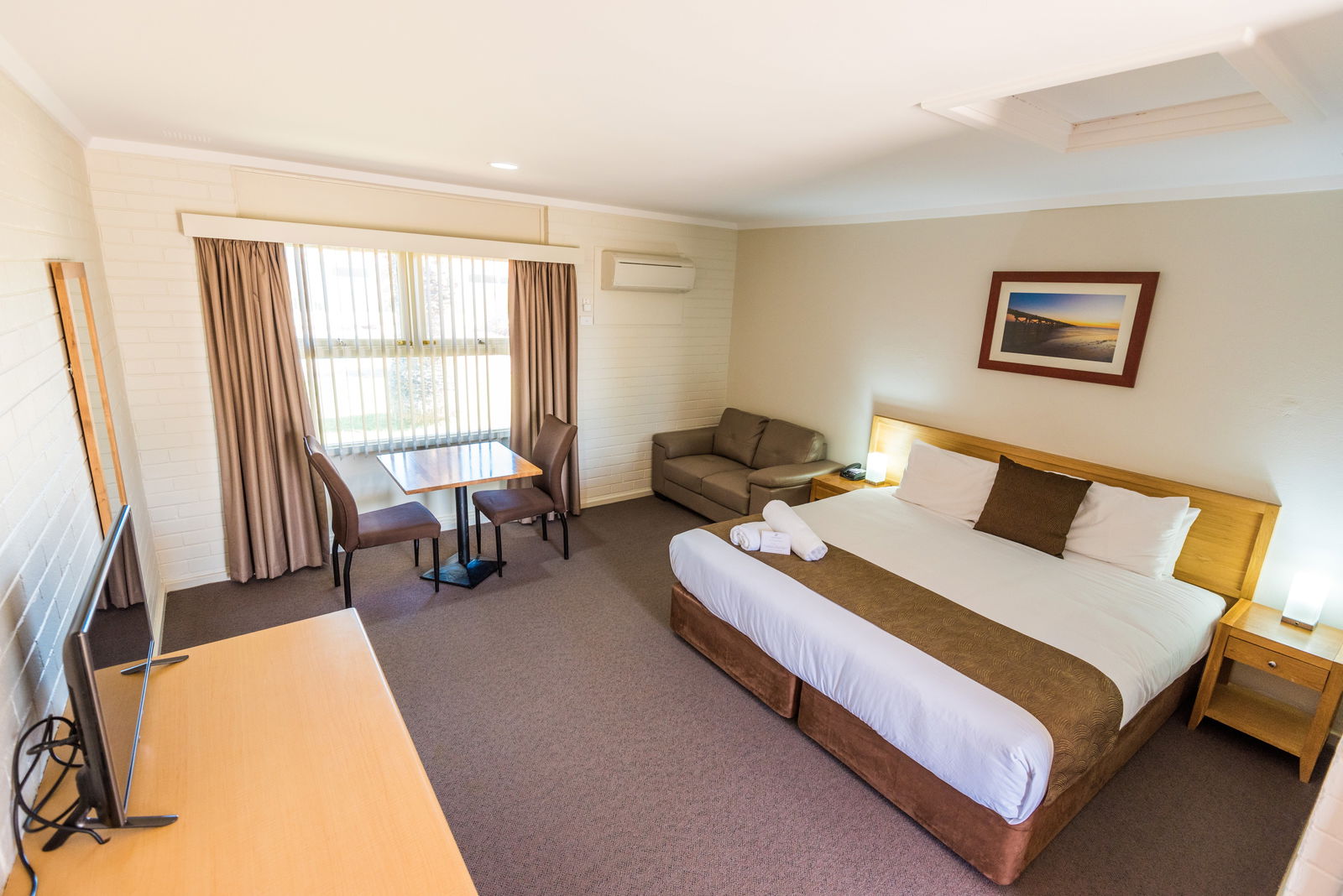  Accommodation 4U