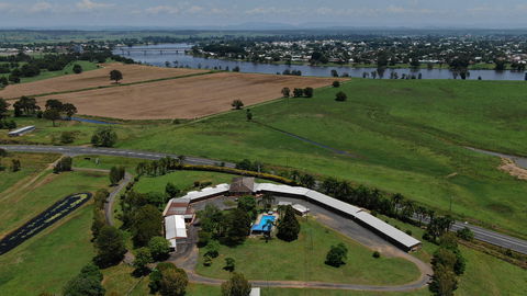 Jacaranda Motor Lodge - Accommodation 4U 1