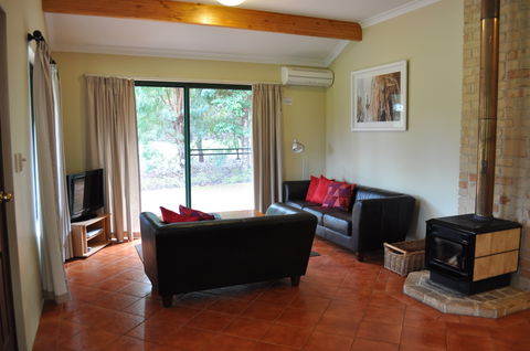 Karri Valley Chalets - Accommodation 4U 1