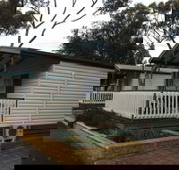 Lake Albert Caravan Park Meningie SA - Accommodation 4U