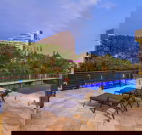 Lakeland Keys Broadbeach - Vogue Holiday Homes - Accommodation 4U