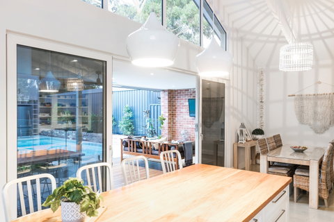Luxury Inner City Oasis - Pool, City & Beach - Accommodation 4U 1