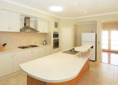 Macs Manor - Accommodation 4U 1