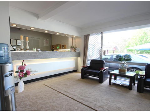 Molly Morgan Motor Inn - Accommodation 4U 0