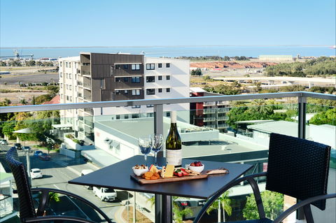 Oaks Gladstone Grand Hotel - Accommodation 4U 0